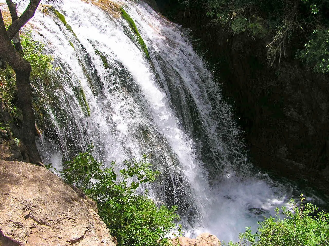Akchour — Akchour trails and waterfalls