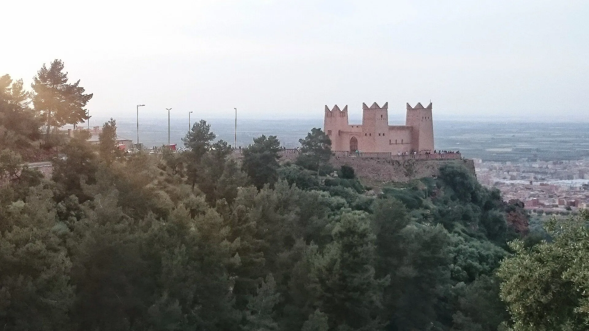 Beni Mellal — Beni Mellal and its spring